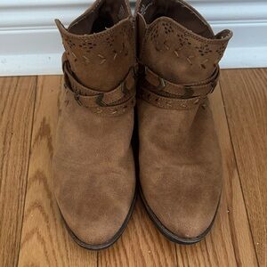 Universal Thread Women's Tan Suede Ankle Booties with Decorative Strap